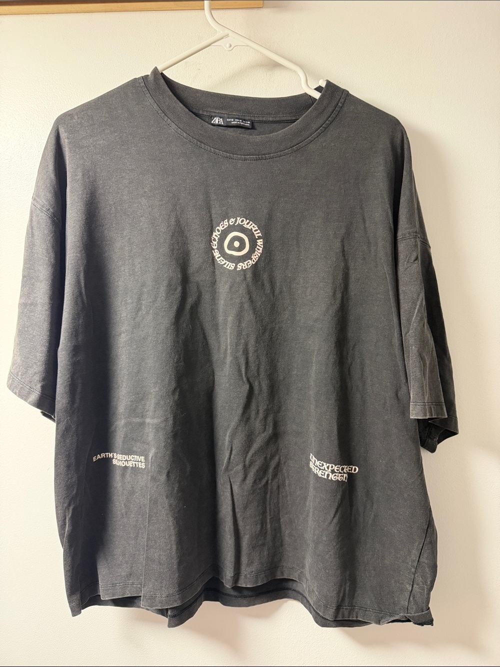 ZARA Dark Gray Short-Sleeve Graphic Tee with White Prints